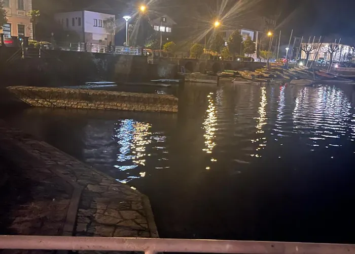 Casa Del Maggiore In 아파트 *